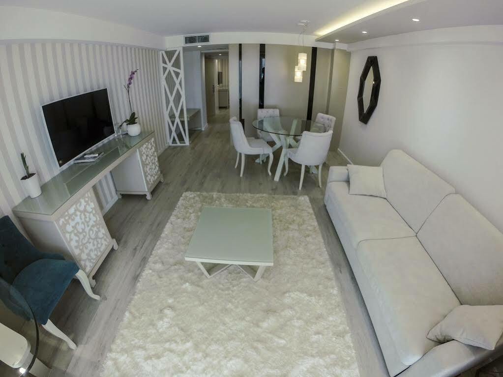Hotel Demi